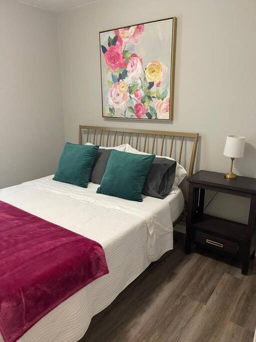 The Irene - 2 Bedroom In Quilt Town,