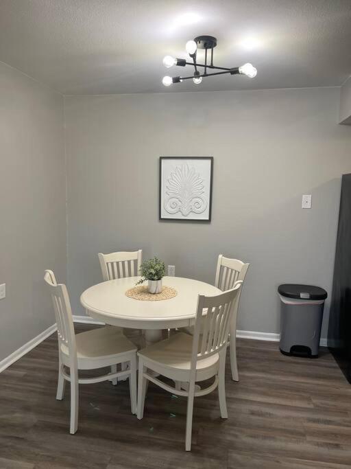 The Irene - 2 Bedroom In Quilt Town, Hamilton